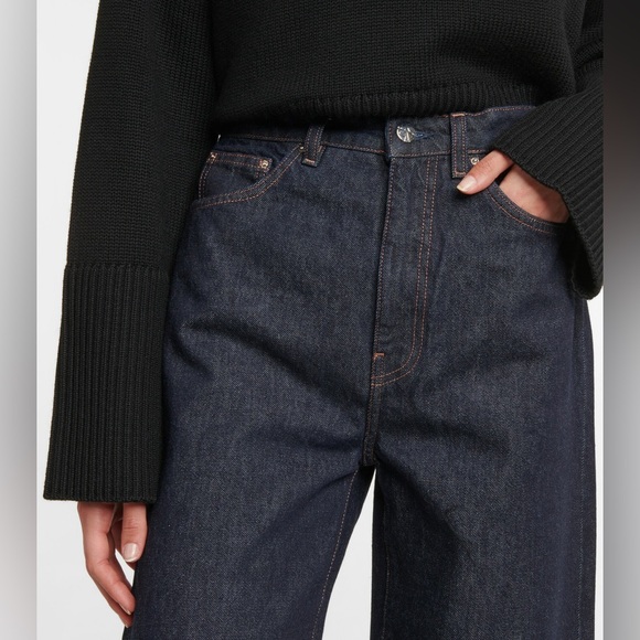 TOTEME (NWT) Barrel Leg Jeans in Raw Blue - Picture 5 of 12